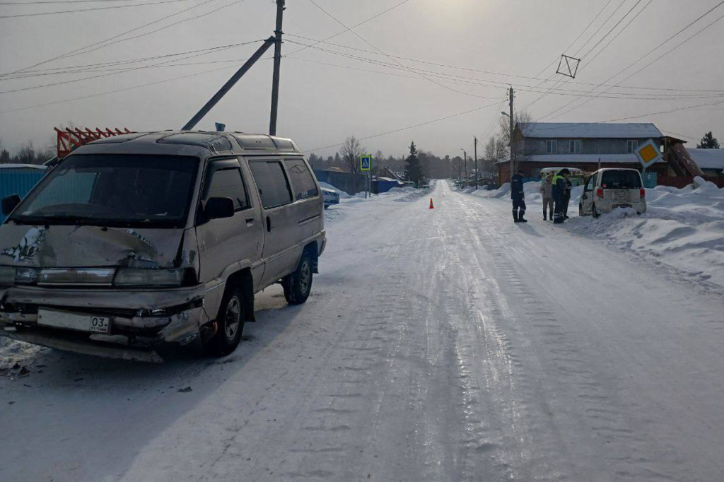 В Бурятии в столкновении двух машин пострадала пассажирка 